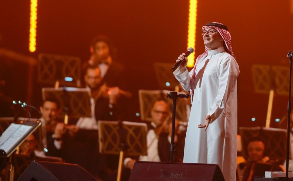 عبد المجيد عبد الله يشعل الأجواء في حفله بالرياض