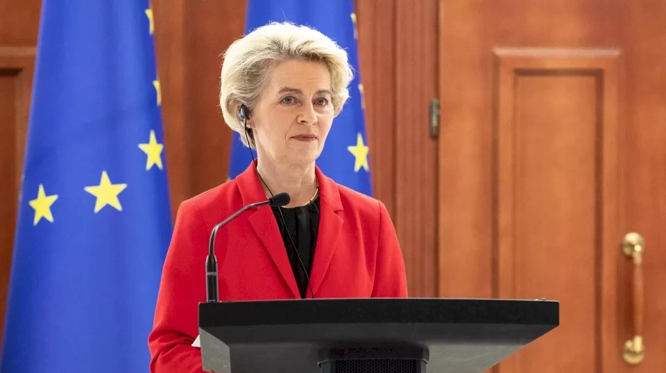 رئيس المفوضية الأوروبية: سفك الدماء في غزة يجب أن يتوقف فورا