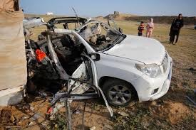 شهيد وعدد من الإصابات جراء قصف طائرة استطلاع لمركبة مدنية في خان يونس