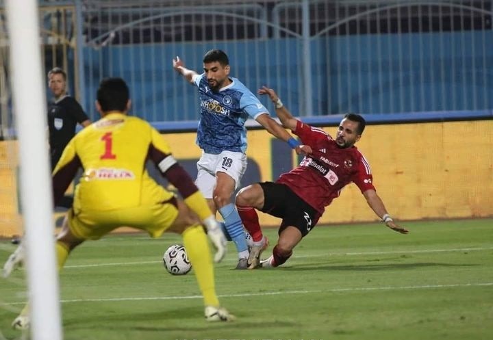 "ركلة جزاء" بيراميدز تثير خلافا بين خبراء التحكيم