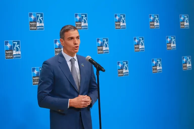 سانشيز يدعو الغرب لعدم "الكيل بمكيالين" في حربيْ أوكرانيا وغزة