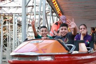 أطفال القدس يُطلون على طنجة من أعالي مدينة الألعاب "منار بارك" في اليوم الأخير من المرحلة الأولى