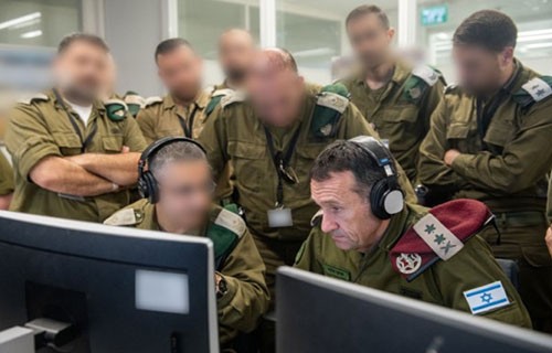 صحيفة أميركية: هكذا تجمع إسرائيل معلوماتها الاستخباراتية في القطاع