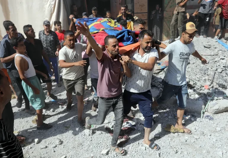 انتشال جثتي شهيدين شرقي خان يونس