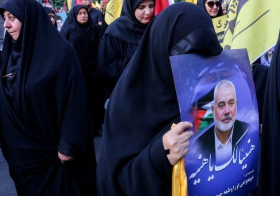 تشيع هنية في طهران ورئيس البرلمان الايراني يؤكد: إسرائيل ارتكبت خطأ إستراتيجيا