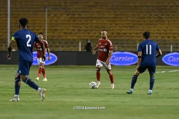 بالصور : إنبي يوقف انتصارات الأهلي بتعادل مثير