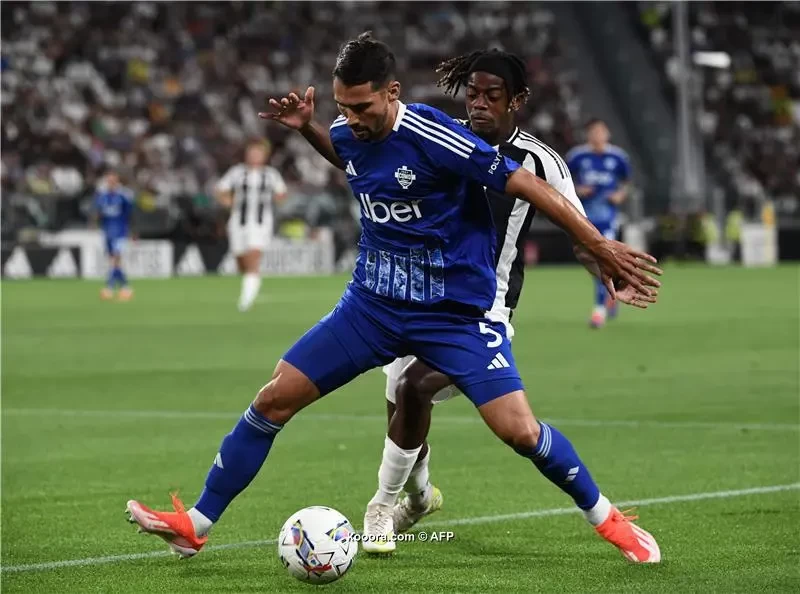 بالصور: يوفنتوس يفتتح موسمه بالفوز على كومو