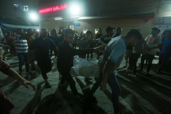 استشهاد مواطن وزوجته وطفليهما في غارة للاحتلال على منزل في جباليا