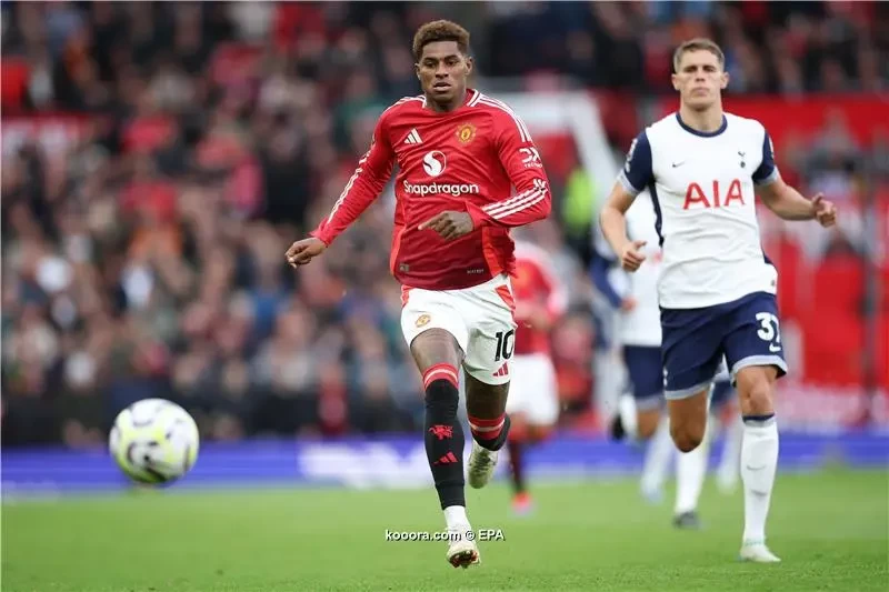 بالصور.. ثلاثية توتنهام تعمق جراح مانشستر يونايتد