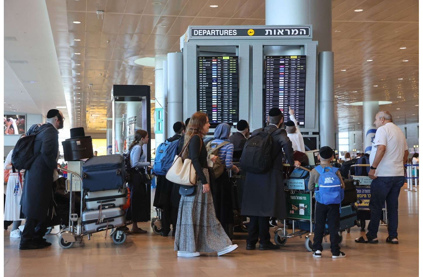 اتحاد النقابات العمالية في اسرائيل يدرس تمديد الإضراب