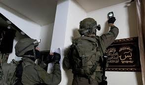 الاحتلال يأخذ مقاسات منزلين في نابلس تمهيدا لهدمهما