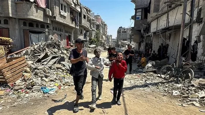 شهداء ومصابون في قصف على وسط غزة