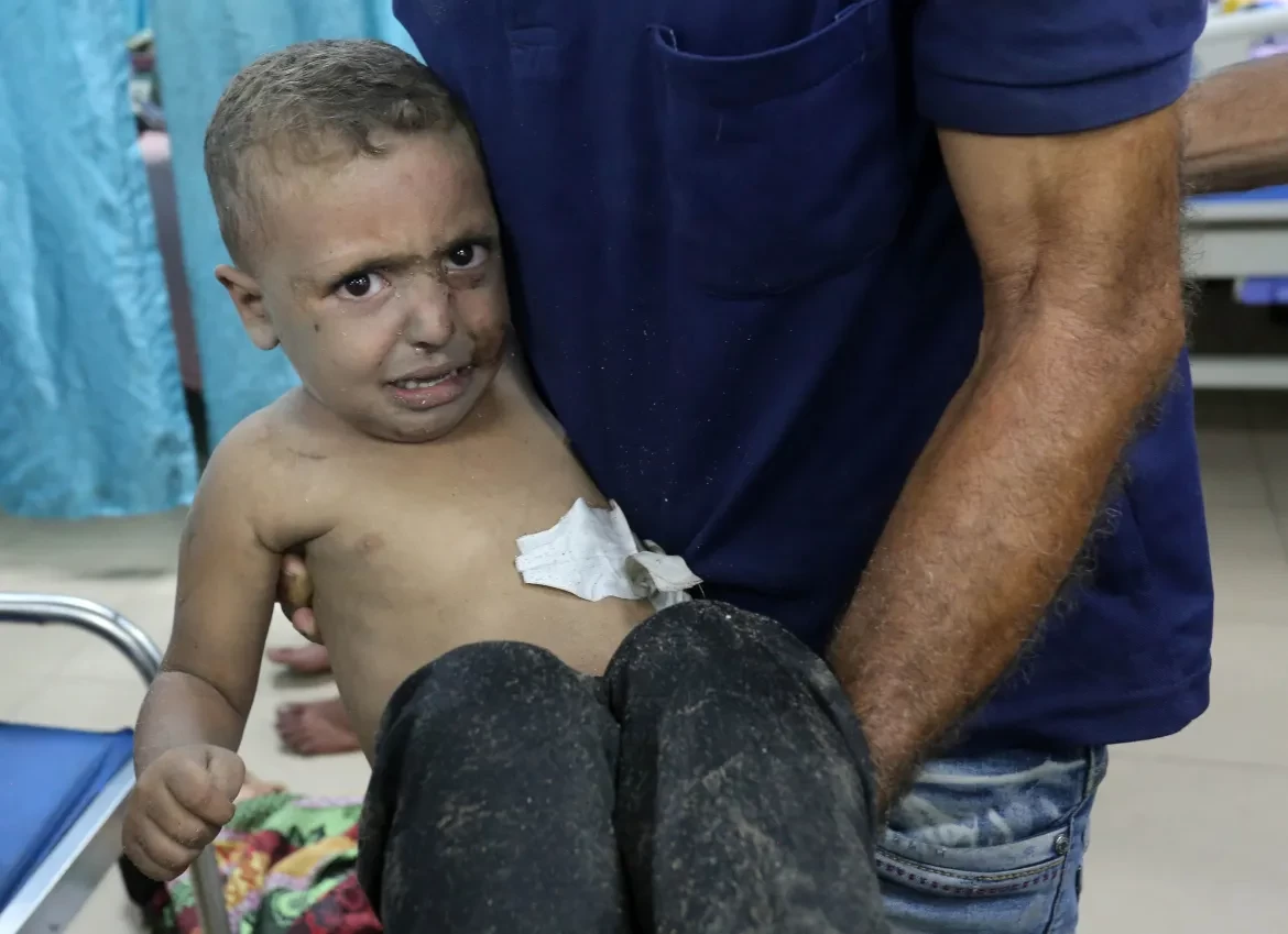 عشرة شهداء إثر قصف الاحتلال منزل لعائلة القصاص في مخيم النصيرات