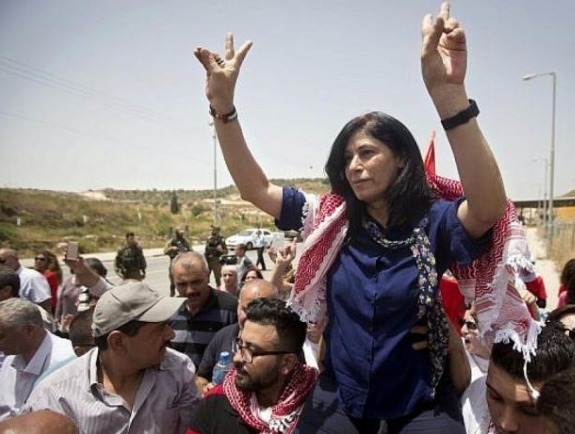 الأسيرة خالدة جرار: أنا أموت يومياً وأختنق في زنزانتي