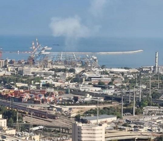 حزب الله يقصف حيفا بعشرة صواريخ