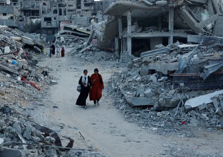 شهيدان أحدهما طفل في مخيم النصيرات