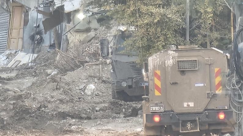 الاحتلال يواصل عدوانه على مخيم طولكرم لليوم الثالث على التوالي