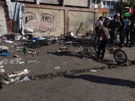 بالصور : محدث : 15 شهيدا وعشرات الاصابات باستهداف مدرسة الفالوجة في جباليا