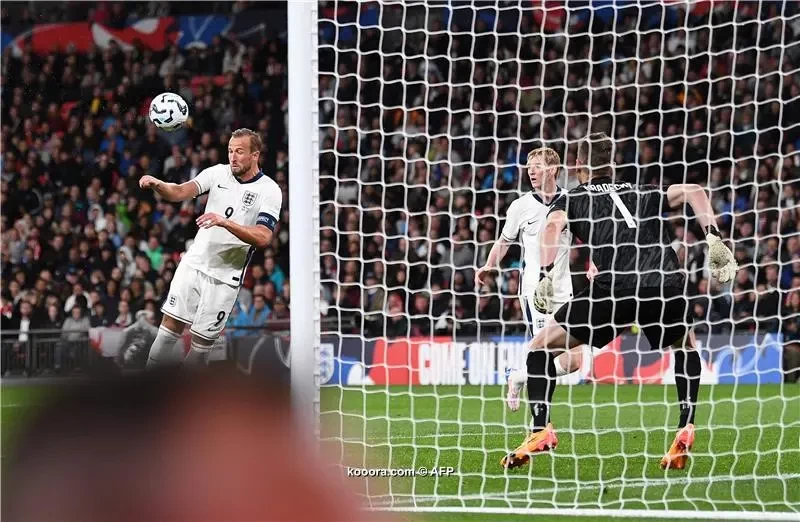 بالصور : كين يتوهج في ليلة المئوية امام فلندا