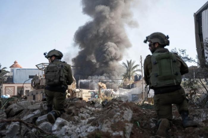 "معاريف": نحن غارقون في وحل غزّة.. وعلينا إنهاء الحرب كي لا نغرق في الشمال