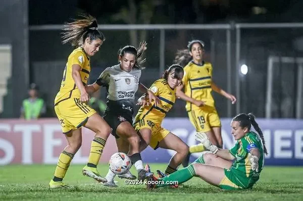 بالصور: تعادل بوكا جونيورز مع كورينثيانز في ليبرتادوريس السيدات