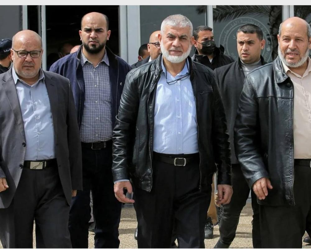 جيش الاحتلال الإسرائيلي يزعم اغتيال ثلاثة قادة من المكتب السياسي لحماس في غزة قبل نحو الاسبوع ونصف