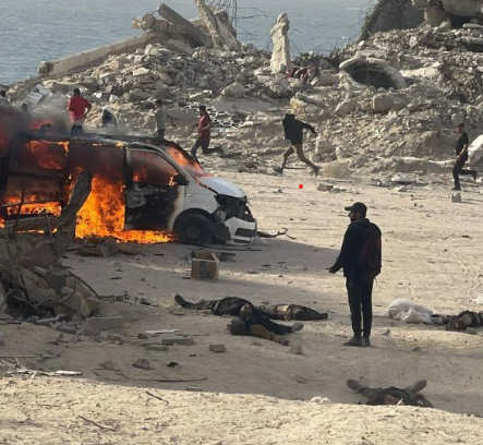 16 شهيد في استهدافات على مواطنين في مخيم الشاطئ غرب مدينة غزة