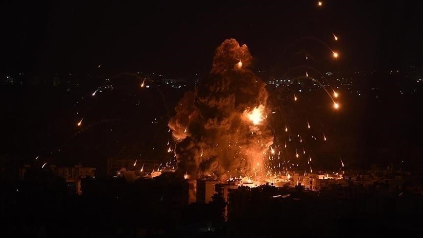 طائرات الاحتلال تشن 13 غارةً على الضاحية الجنوبية لبيروت: 4 شهداء و24 مصابا في محيط مستشفى الحريري