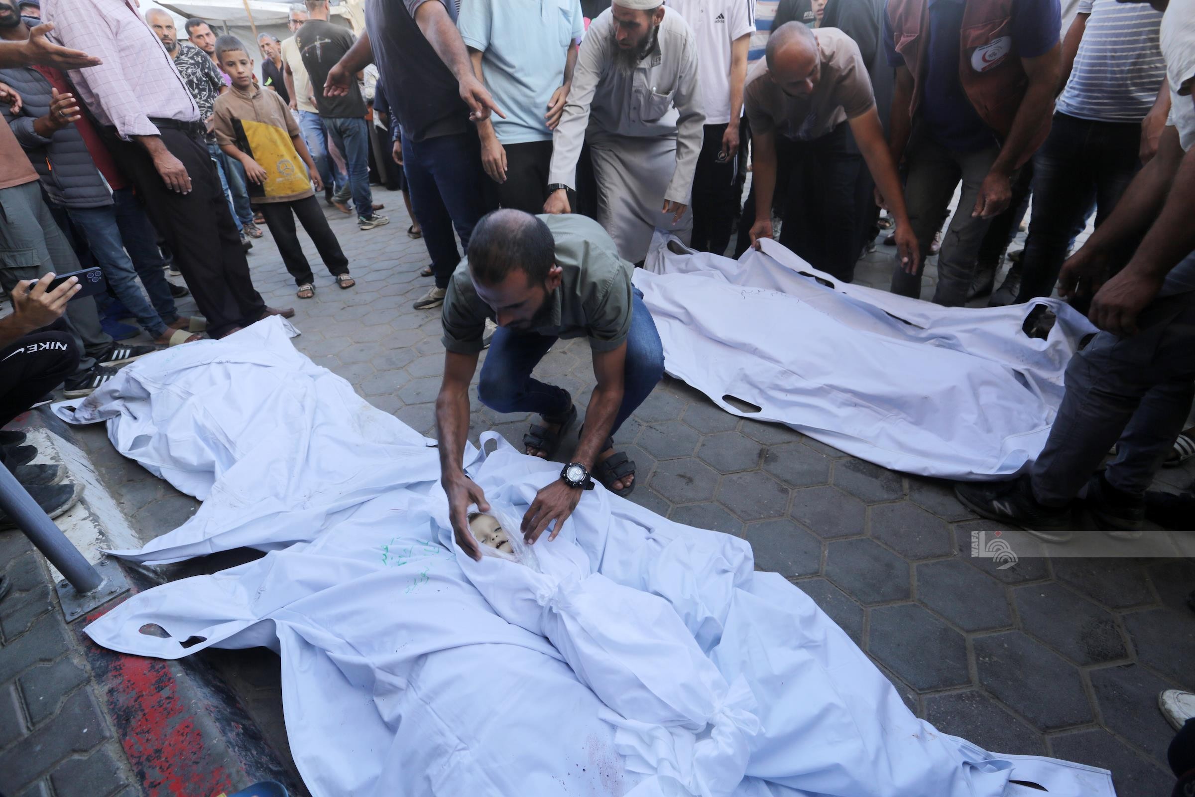 شهداء ومصابون في قصف للاحتلال استهدف عدة مناطق بقطاع غزة