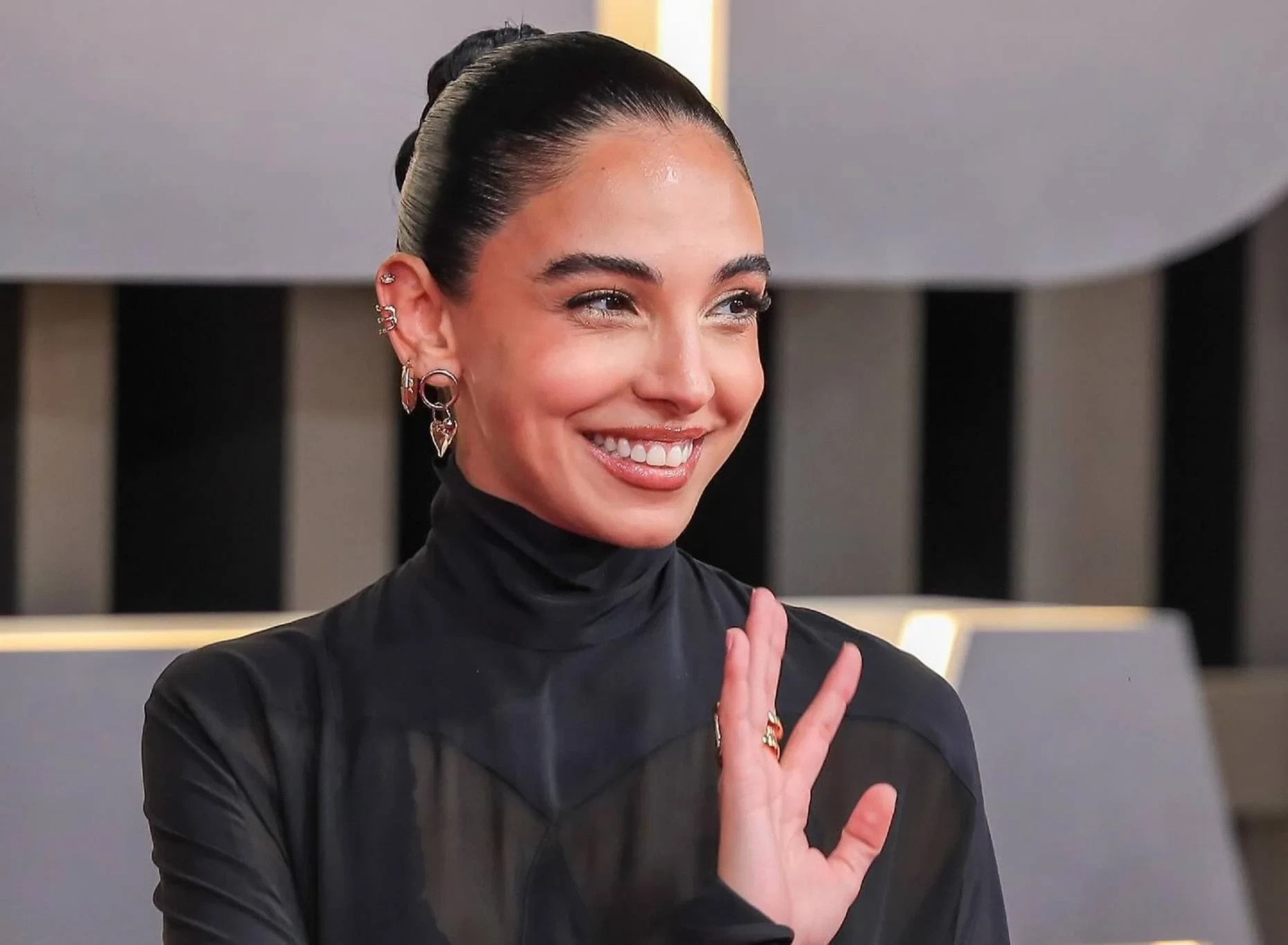 سلمى أبو ضيف تهدد بمقاضاة المتنمرين على حملها