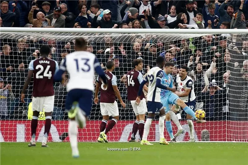 بالصور: توتنهام يقسو على أستون فيلا