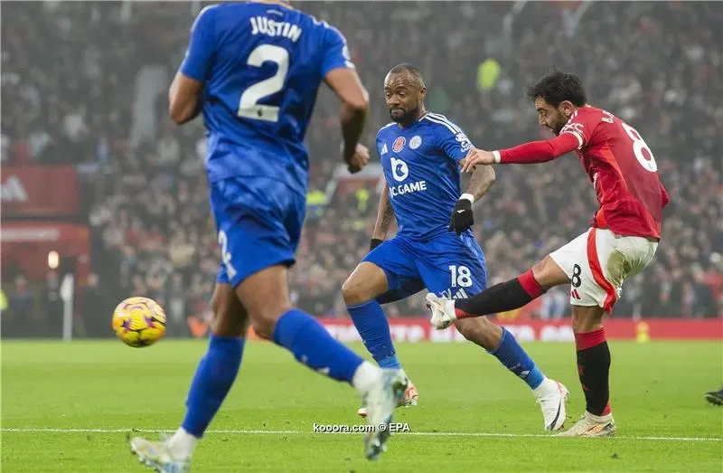 بالصور: يونايتد ينسى عهد تين هاج بثلاثية أمام ليستر