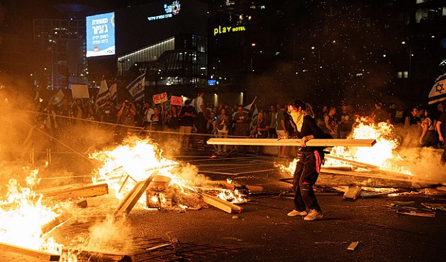 استطلاع رأي: 50% من الإسرائيليين يوافقون على شن هجوم استباقي ضد إيران