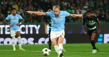 برشلونة: هالاند يمكنه خلافة ليفاندوفسكي