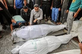 8 شهداء في قصف الاحتلال مخيم النصيرات وشرق رفح