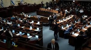 الكنيست تصادق على قانون ترحيل عائلات "منفذي العمليات"