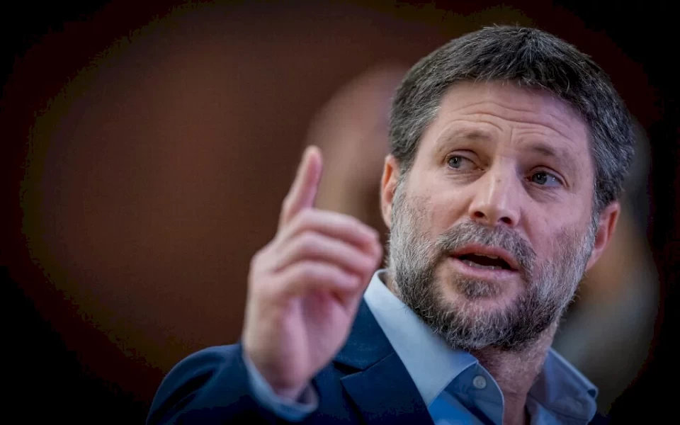 سموتريتش: إعادة الأسرى تتم بزيادة الضغوط على حماس