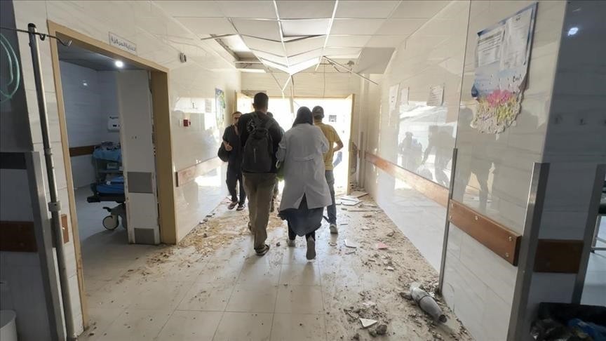 الاحتلال يحاصر مستشفى كمال عدوان ويطالب الموجودين داخله بالخروج