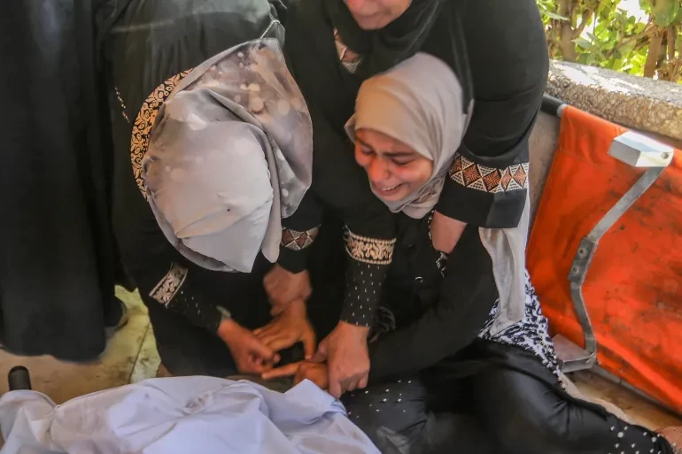 14 شهيدا في قصف الاحتلال الاسرائيلي على غزة فجر اليوم