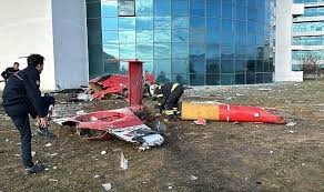 مصرع 4 أشخاص إثر اصطدام مروحية إسعاف بمستشفى جنوب غرب تركيا