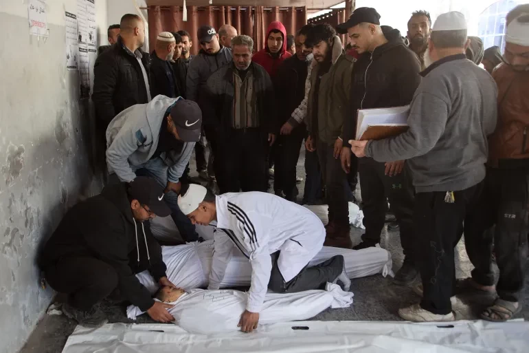 9 شهداء إثر قصف الاحتلال منزلا في حي الشيخ رضوان بغزة