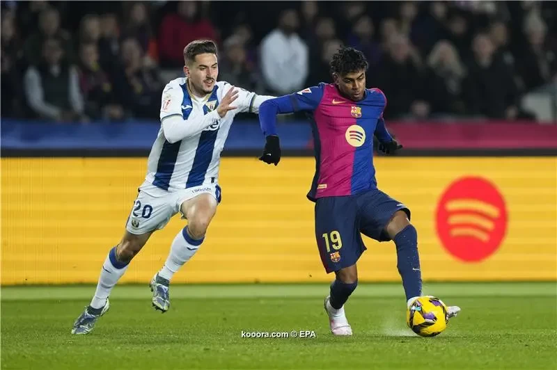 بالصور: برشلونة يسقط على أرضه أمام ليجانيس