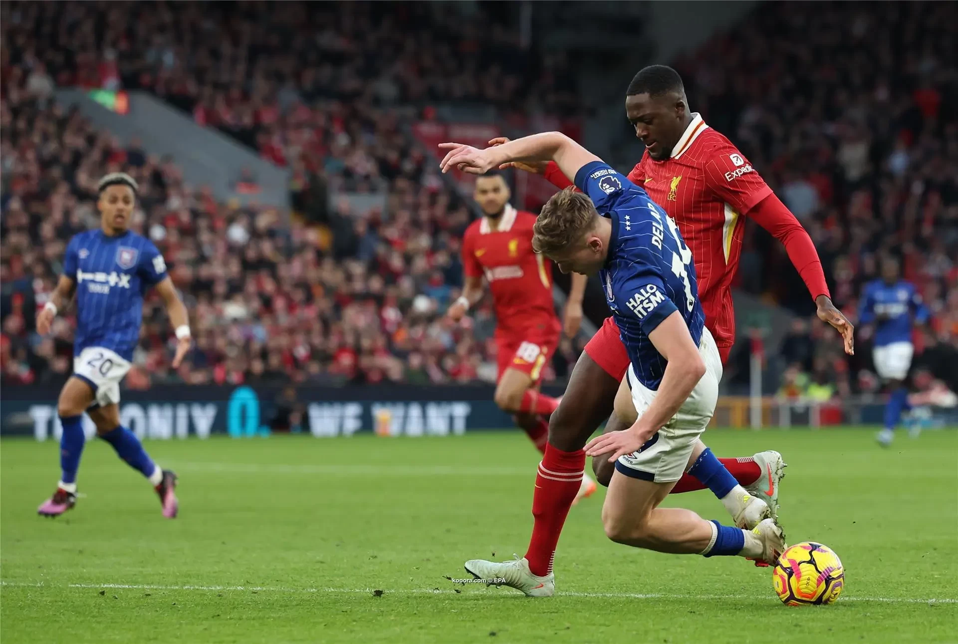 بالصور: ليفربول يسحق إبسويتش معززا صدارته للبريميرليج