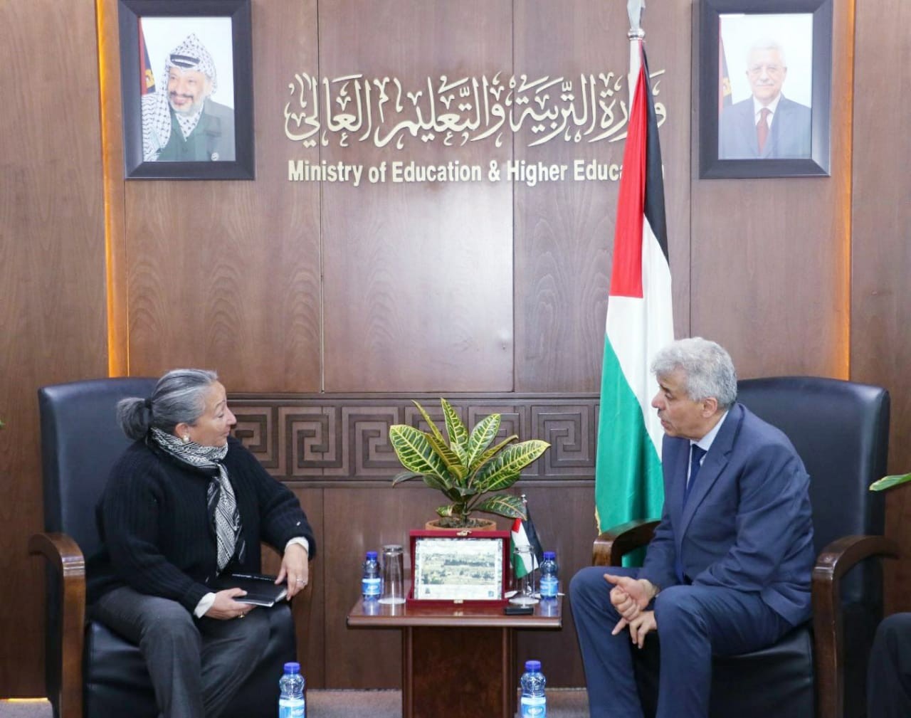 وزير التعليم يبحث مع ممثلة اليونسيف في فلسطين سُبل إغاثة وإسناد التعليم بغزة