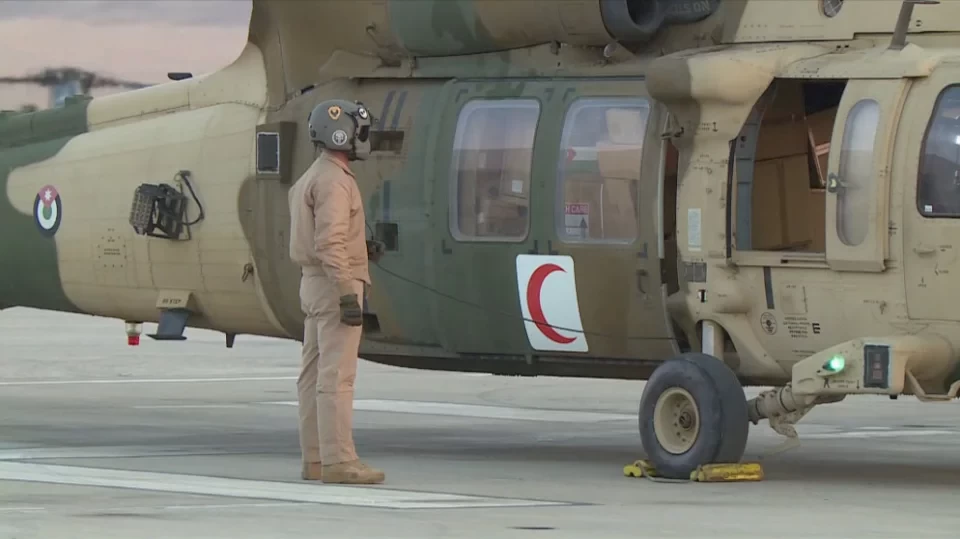 الأردن يطلق جسراً جوياً لنقل مساعدات لقطاع غزة