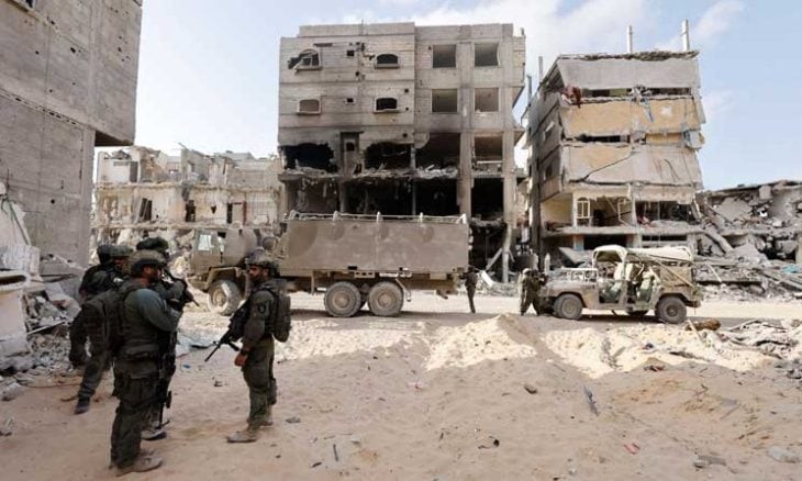 قناة عبرية: حكومة الاحتلال تدرس إصدار أوامر للجيش باحتلال مدينة غزة