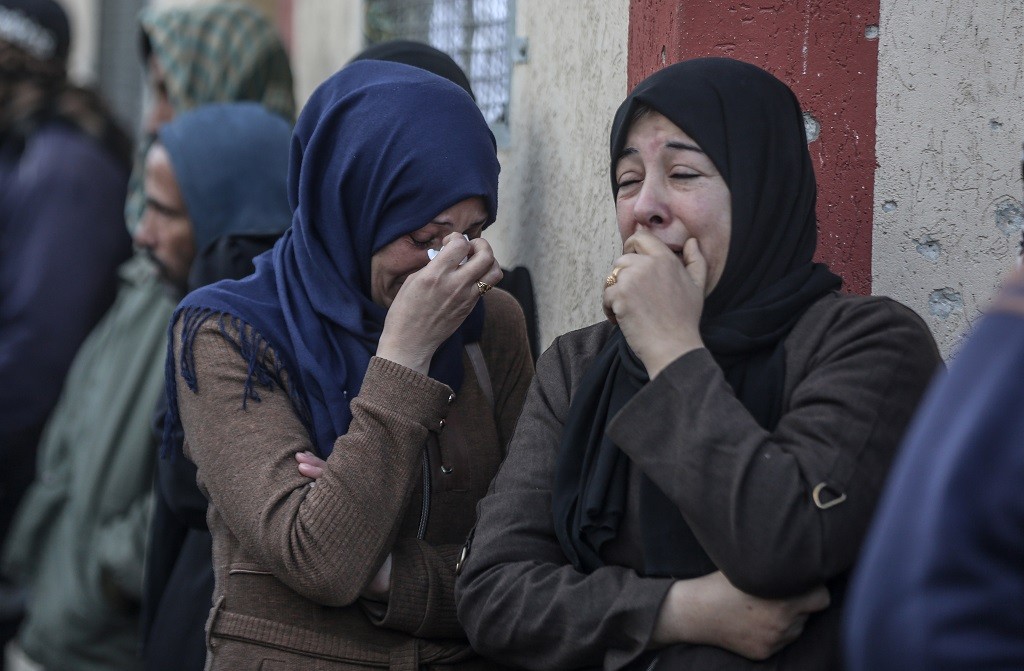 لا زال ضحايا تحت الرُكام