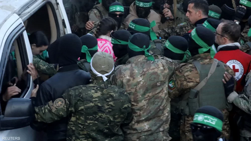 حماس تكشف تفاصيل الدفعة الثانية من صفقة تبادل الأسرى بغزة