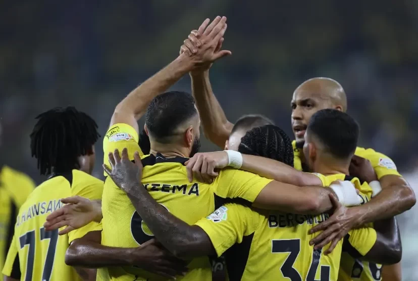 بالصور: اتحاد جدة يطارد الهلال باكتساح الرائد