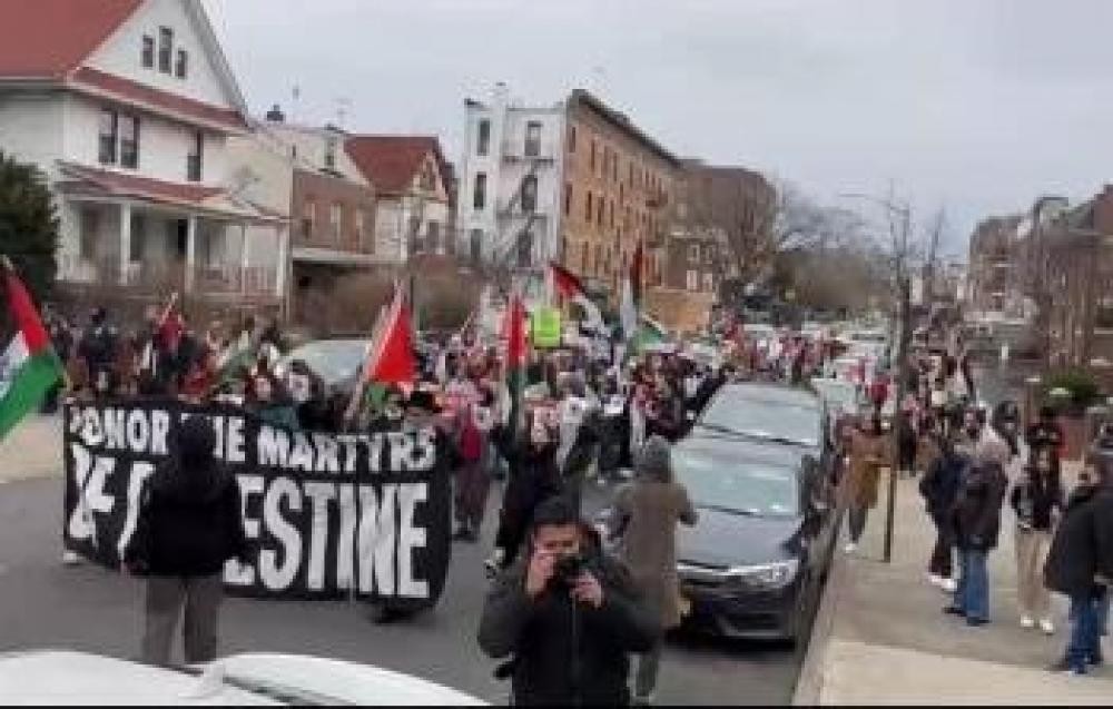 مسيرة بولاية ميشيغان تطالب الكونغرس بالتدخل لوقف هجمة الاحتلال على المستشفيات